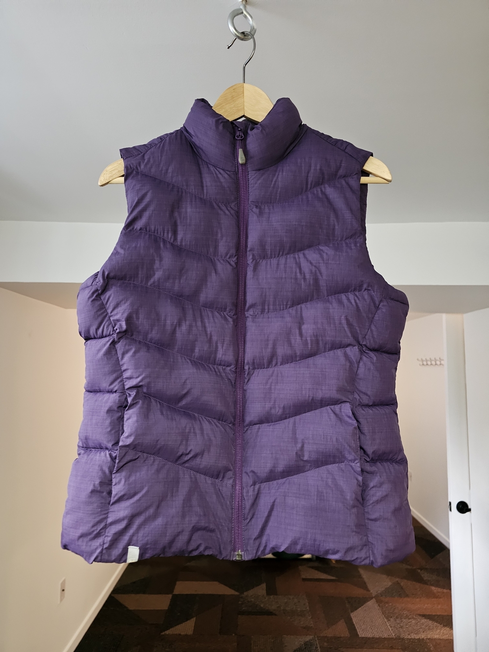 Sleeveless Quilted Purple Down-Style Vest